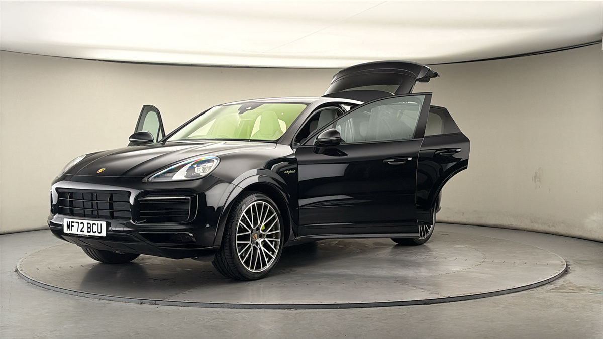 More views of Porsche Cayenne