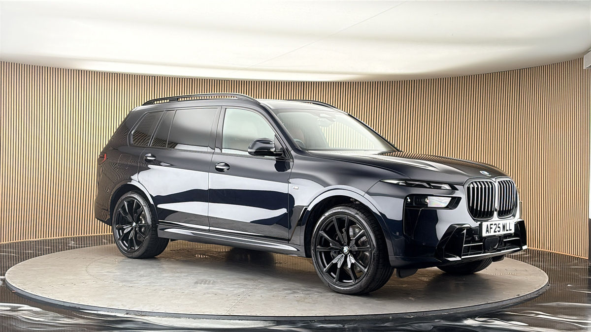 More views of BMW X7