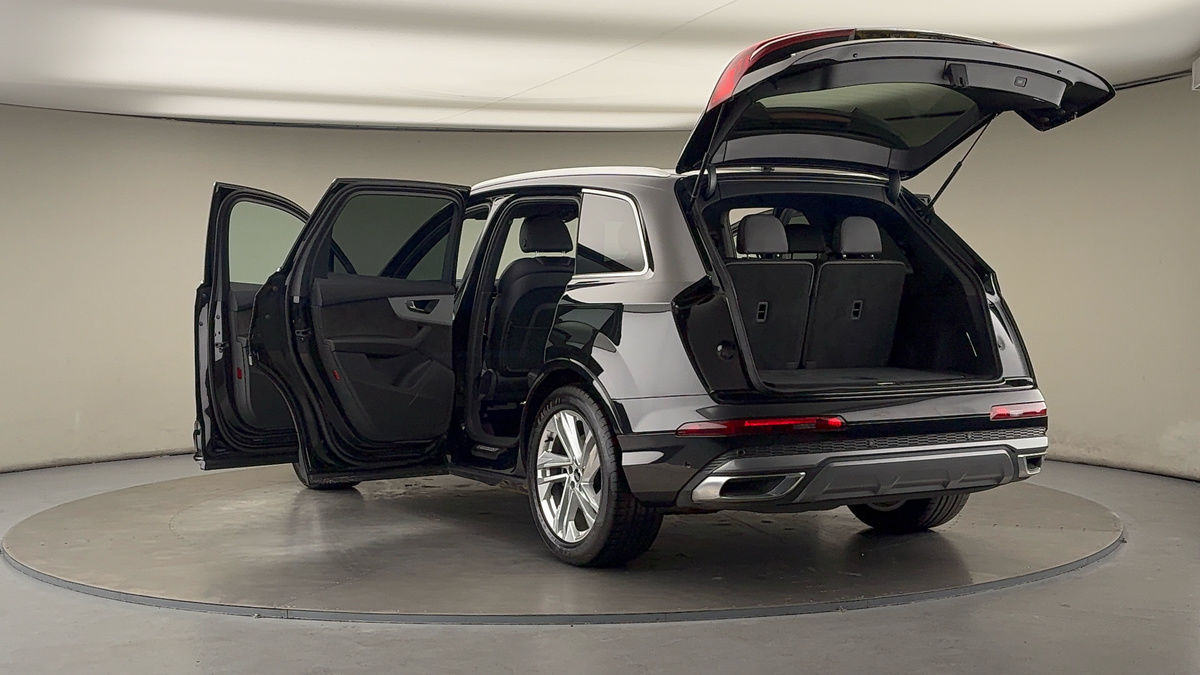 Audi Q7 Image 23