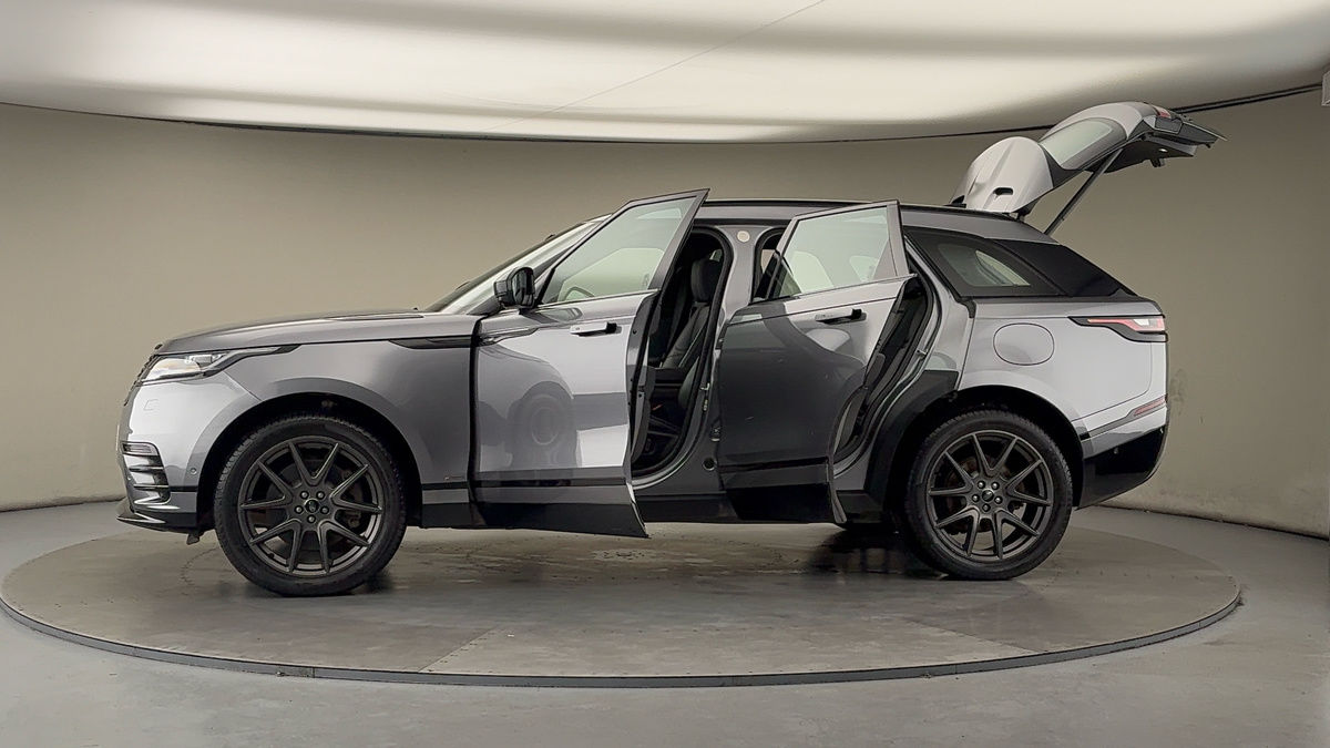 More views of Land Rover Range Rover Velar