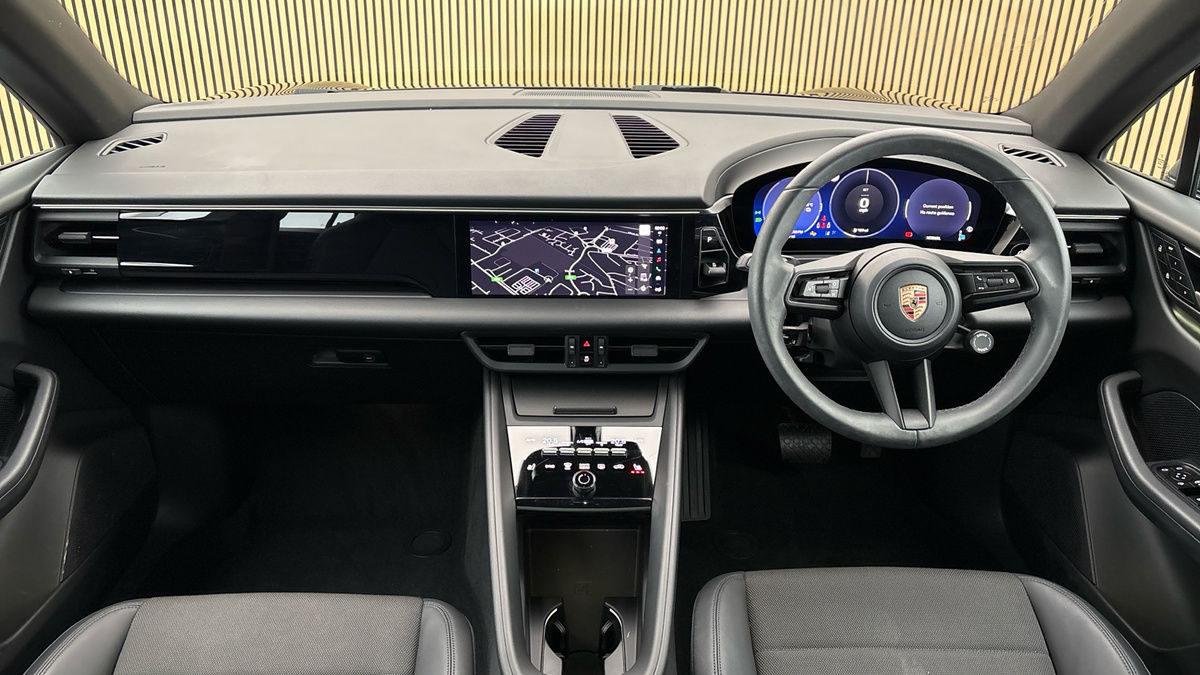 Porsche Macan Image 13