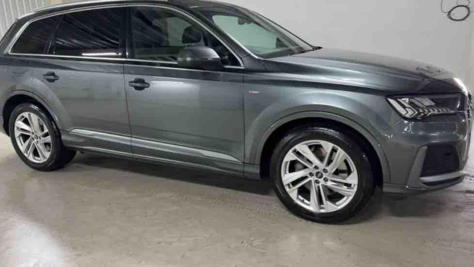 More views of Audi Q7