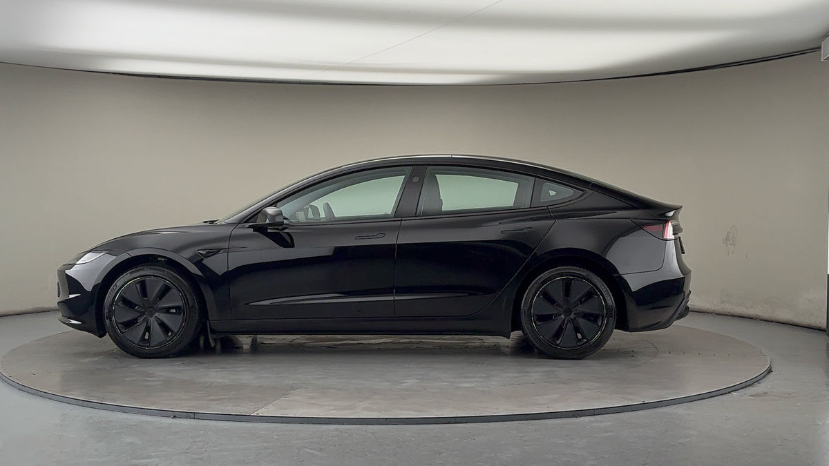 Tesla Model 3 Image 16