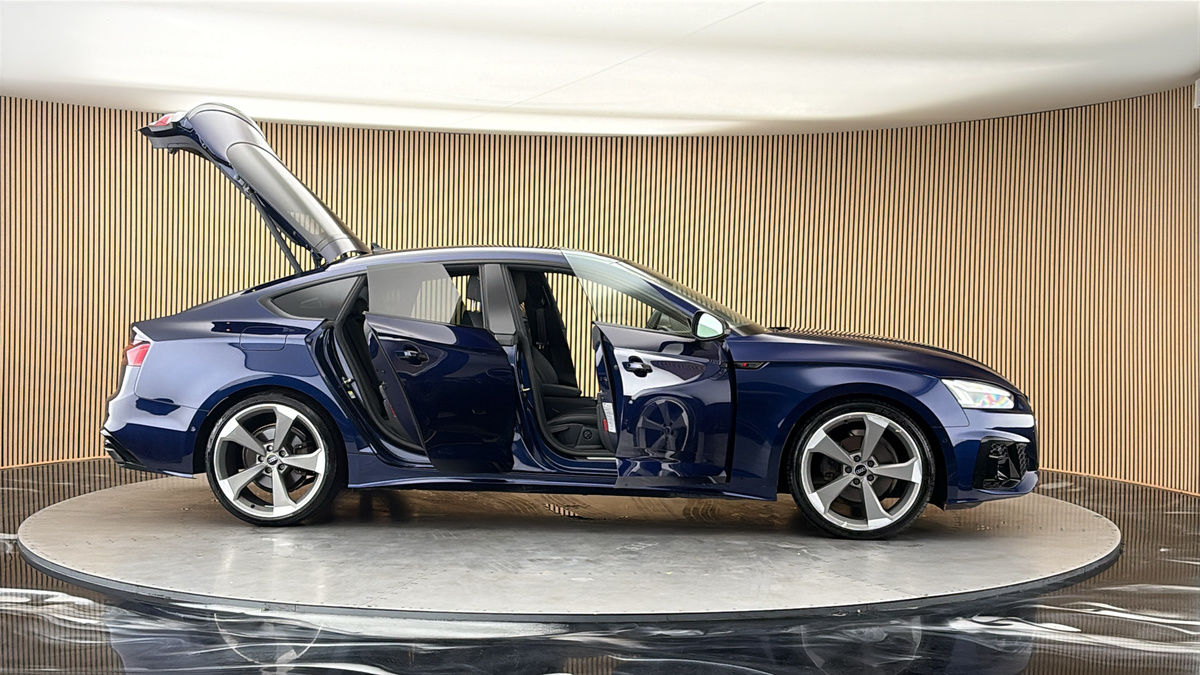 More views of Audi A5