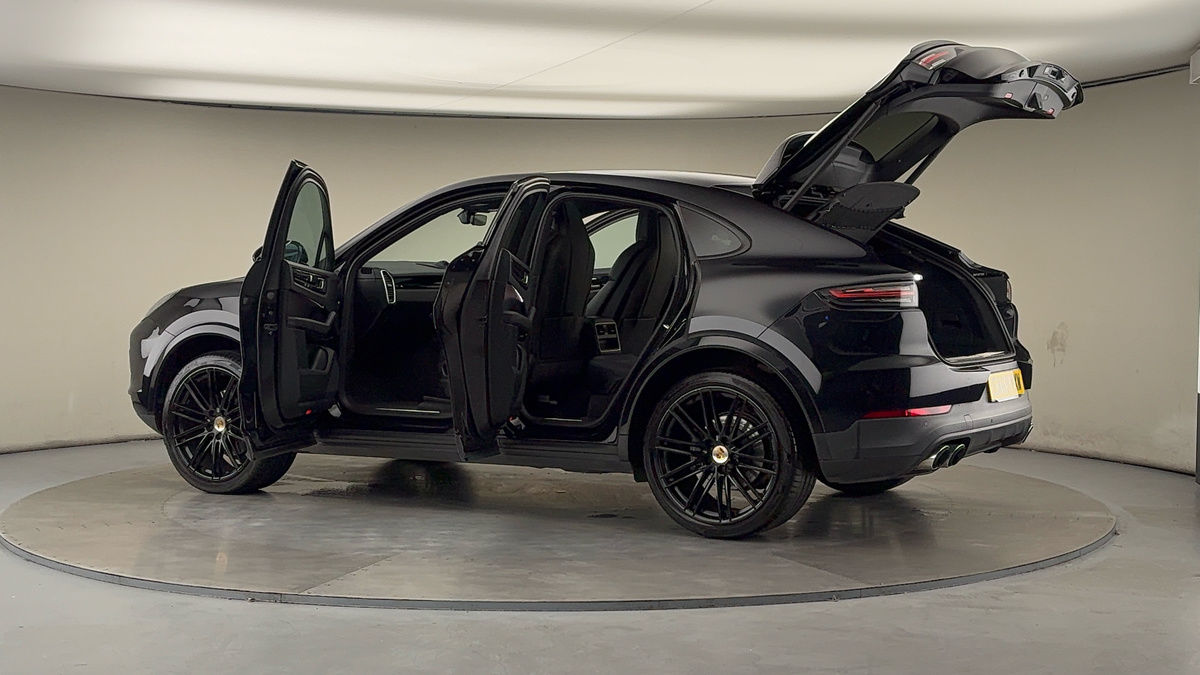 More views of Porsche Cayenne