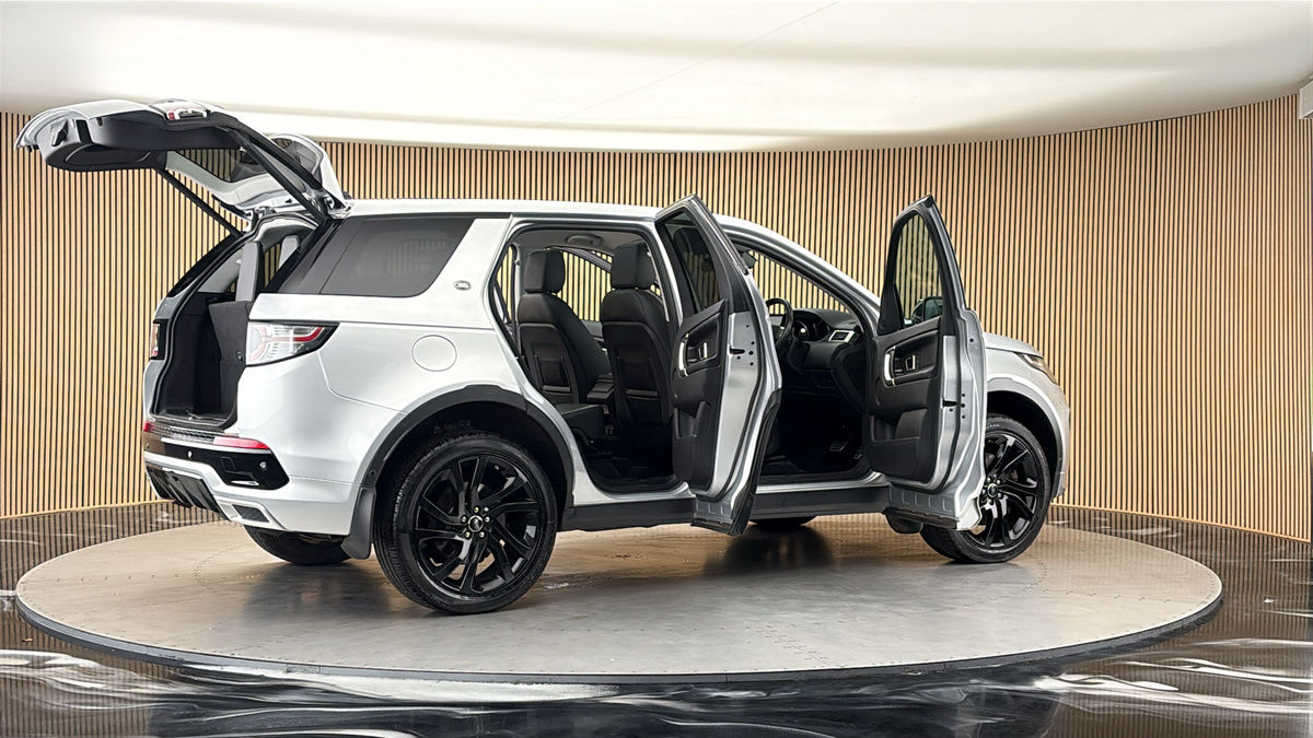 More views of Land Rover Discovery Sport