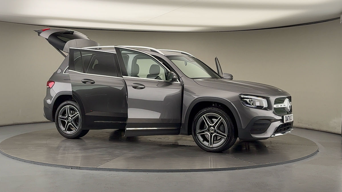 More views of Mercedes-Benz GLB