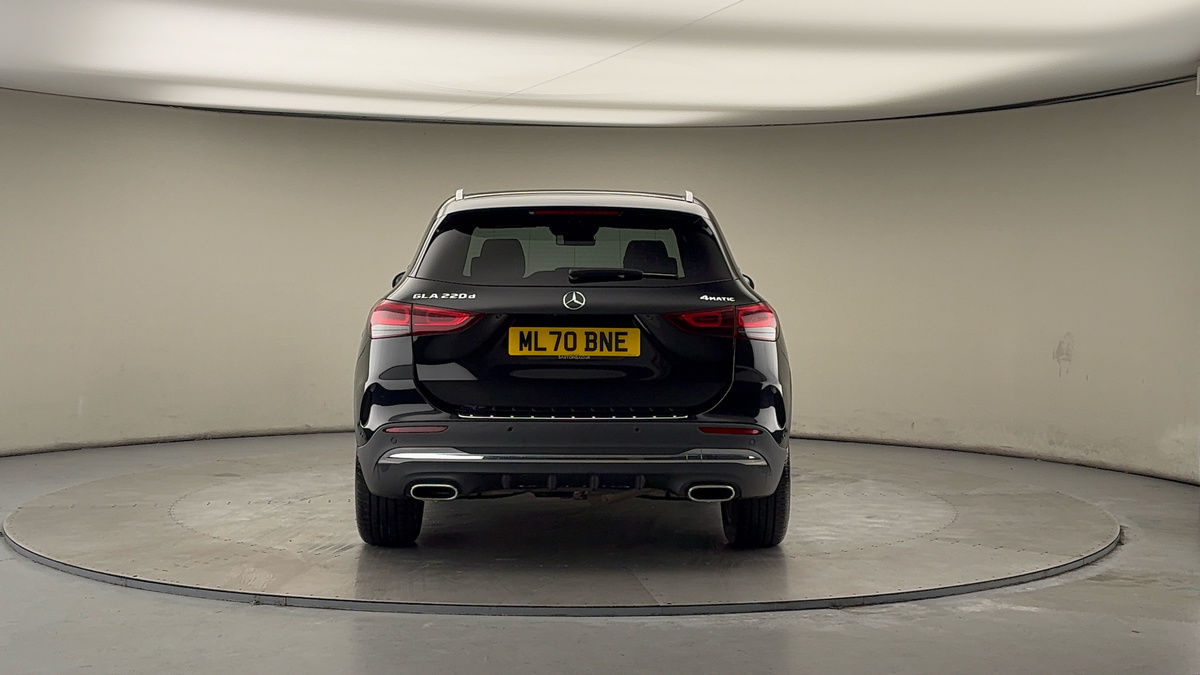 Mercedes-Benz GLA Image 4