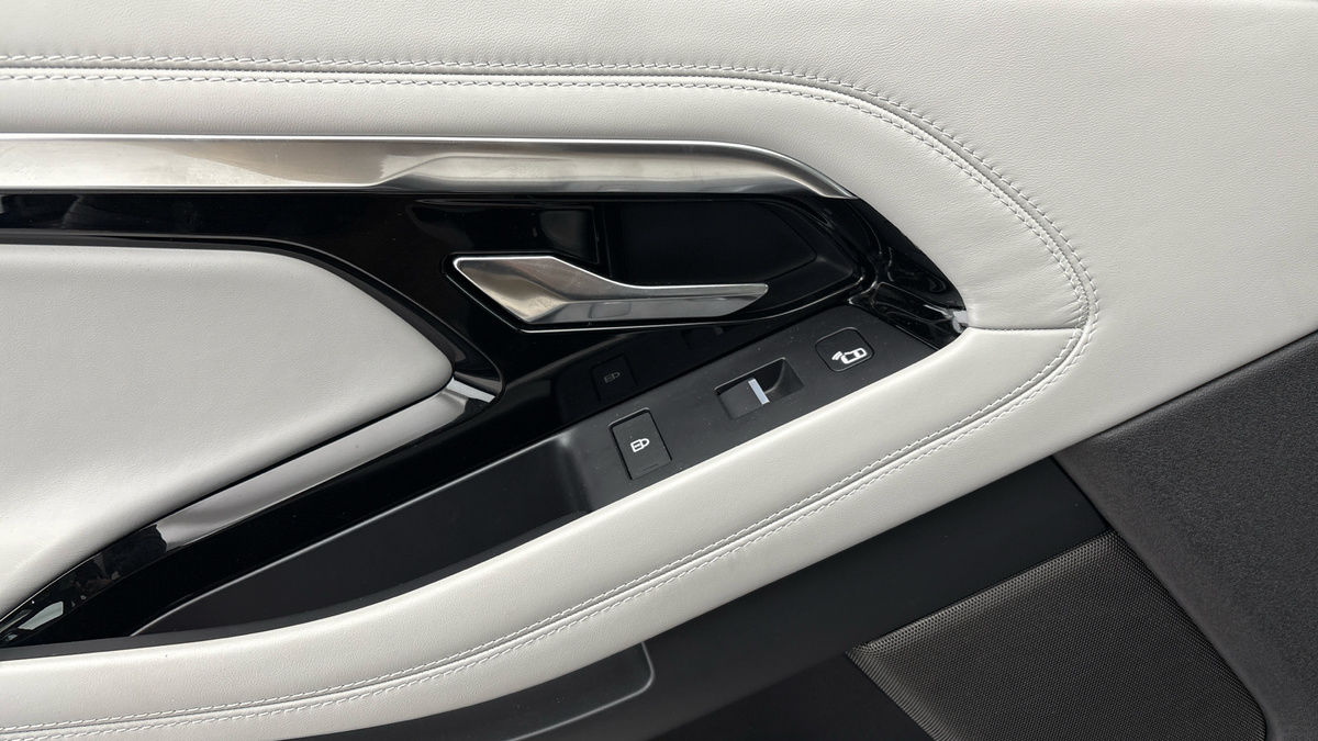 Land Rover Range Rover Evoque Image 19