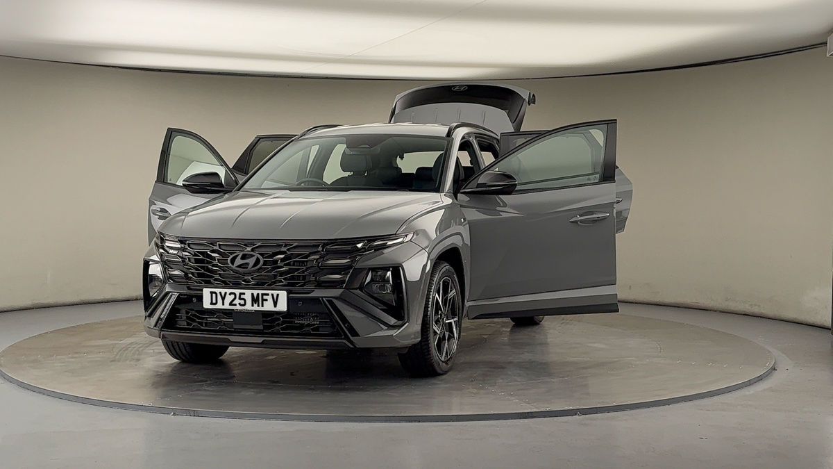 More views of Hyundai TUCSON
