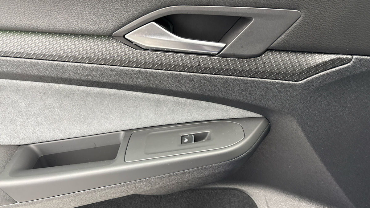 Volkswagen Golf Image 19