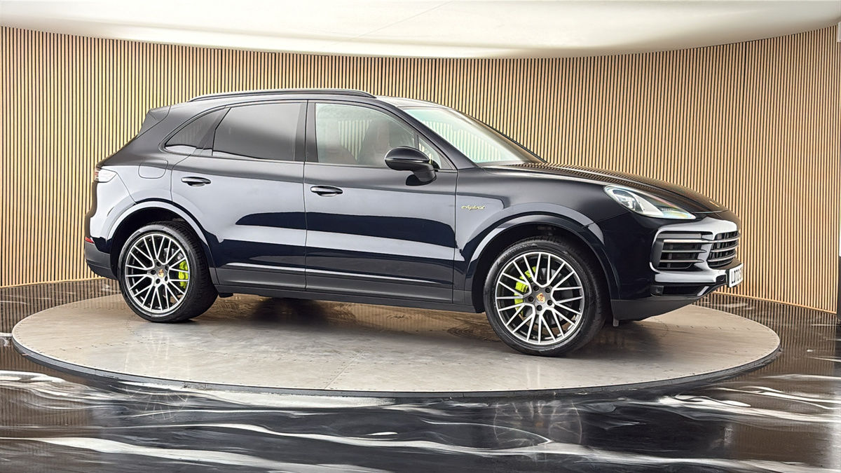 More views of Porsche Cayenne