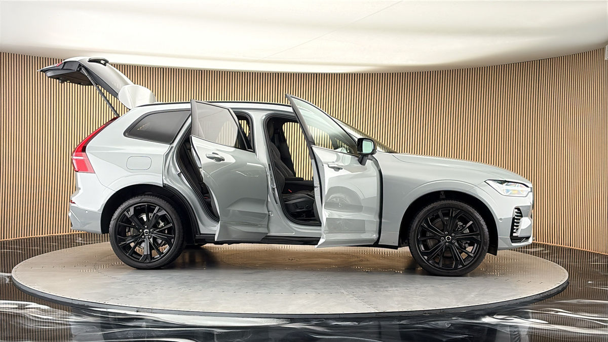 More views of Volvo XC60