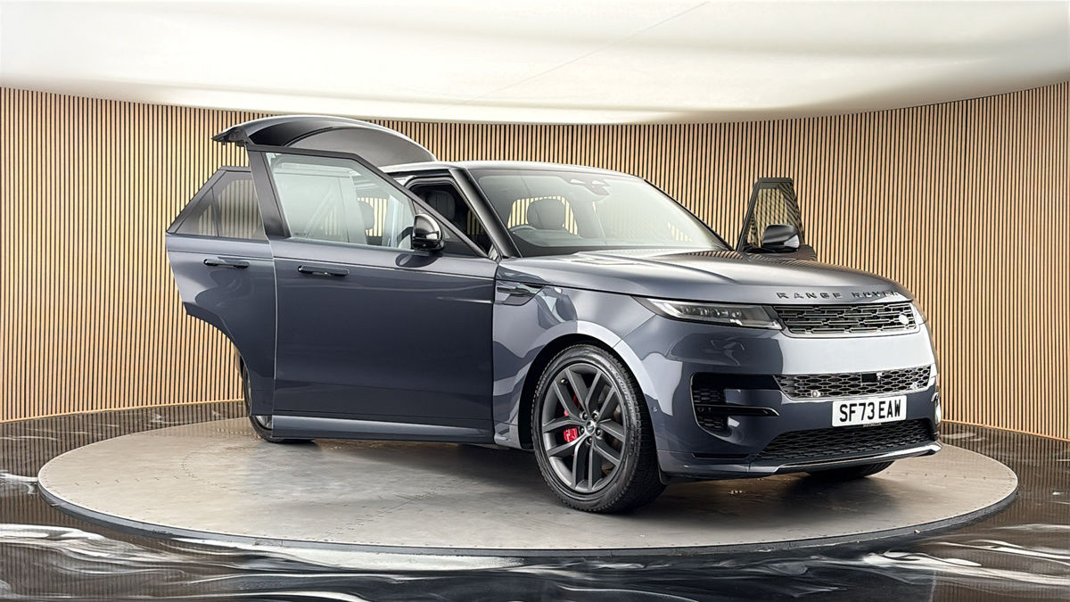 More views of Land Rover Range Rover Sport