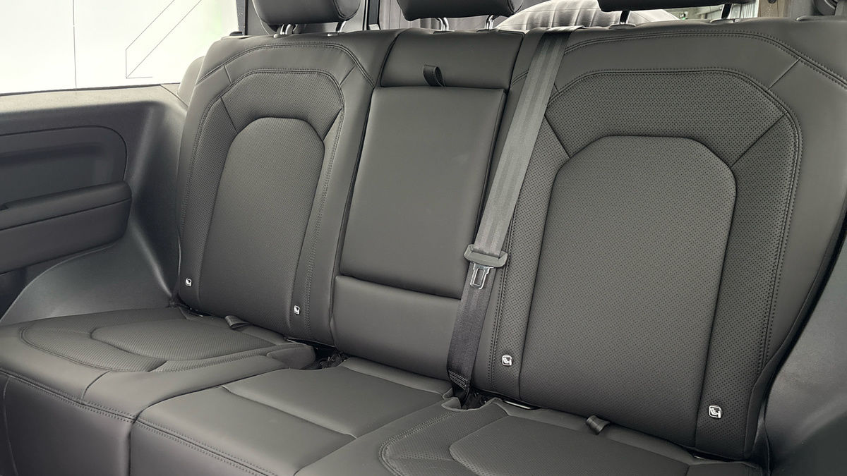 Land Rover Defender 90 Urban Image 8