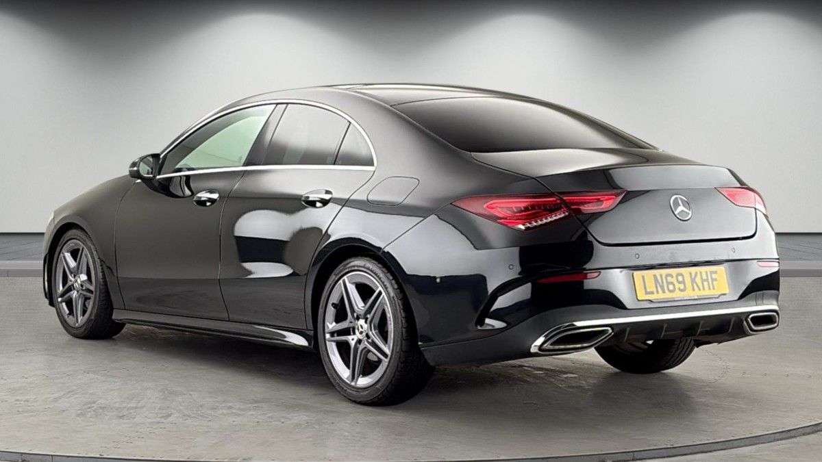 Mercedes-Benz CLA Image 2