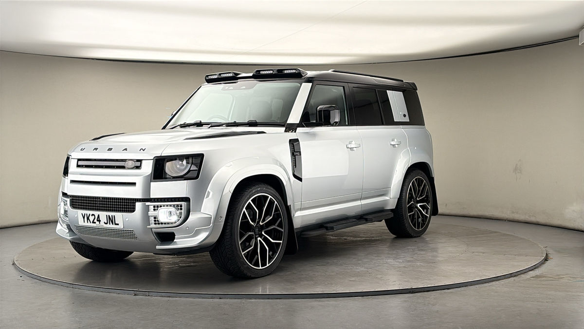 More views of Land Rover Defender 110