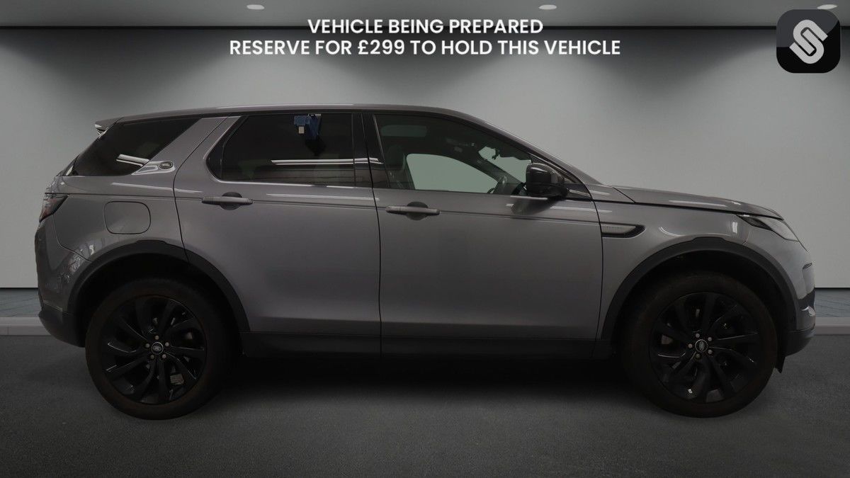 Land Rover Discovery Sport Image 5