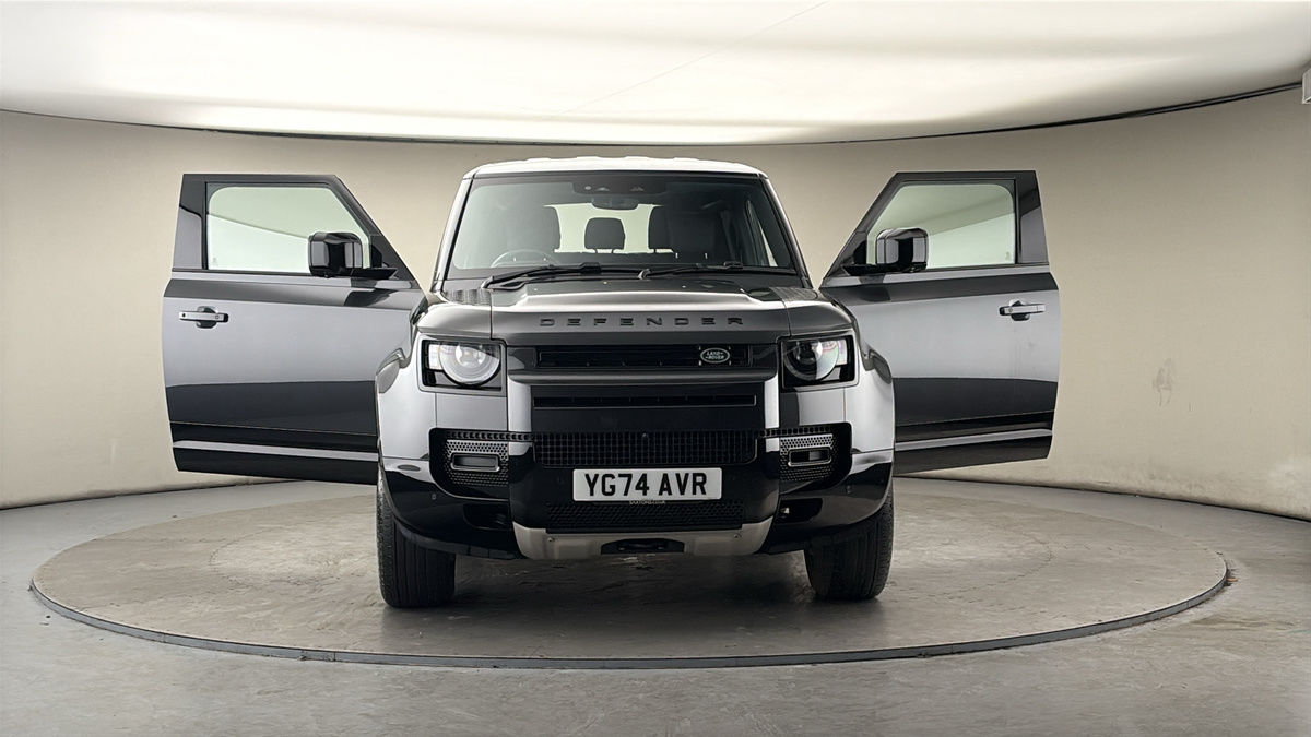 More views of Land Rover Defender 90