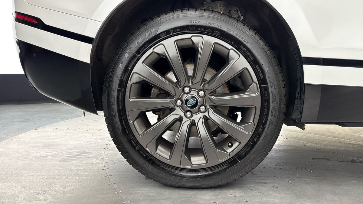 Land Rover Range Rover Velar Image 10