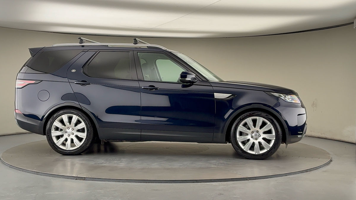 More views of Land Rover Discovery