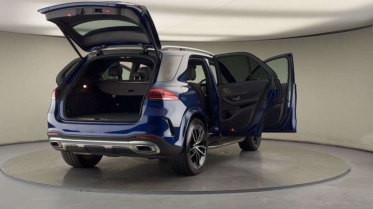 More views of Mercedes-Benz GLE