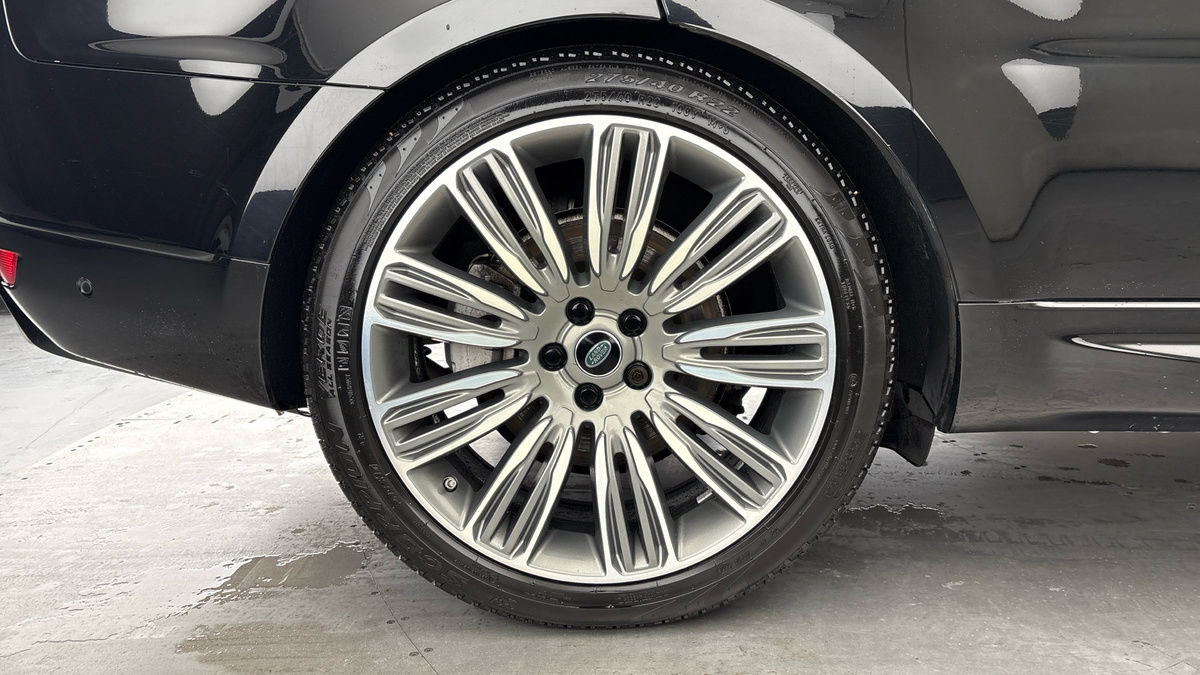 Land Rover Range Rover Sport Image 10