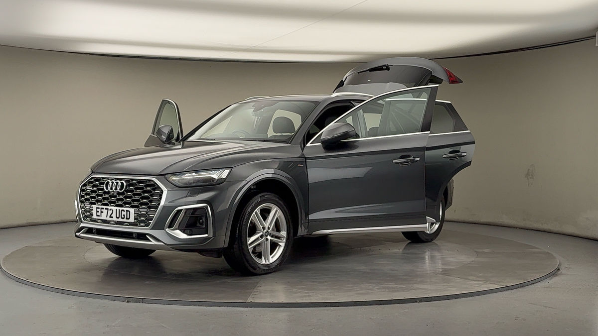 More views of Audi Q5