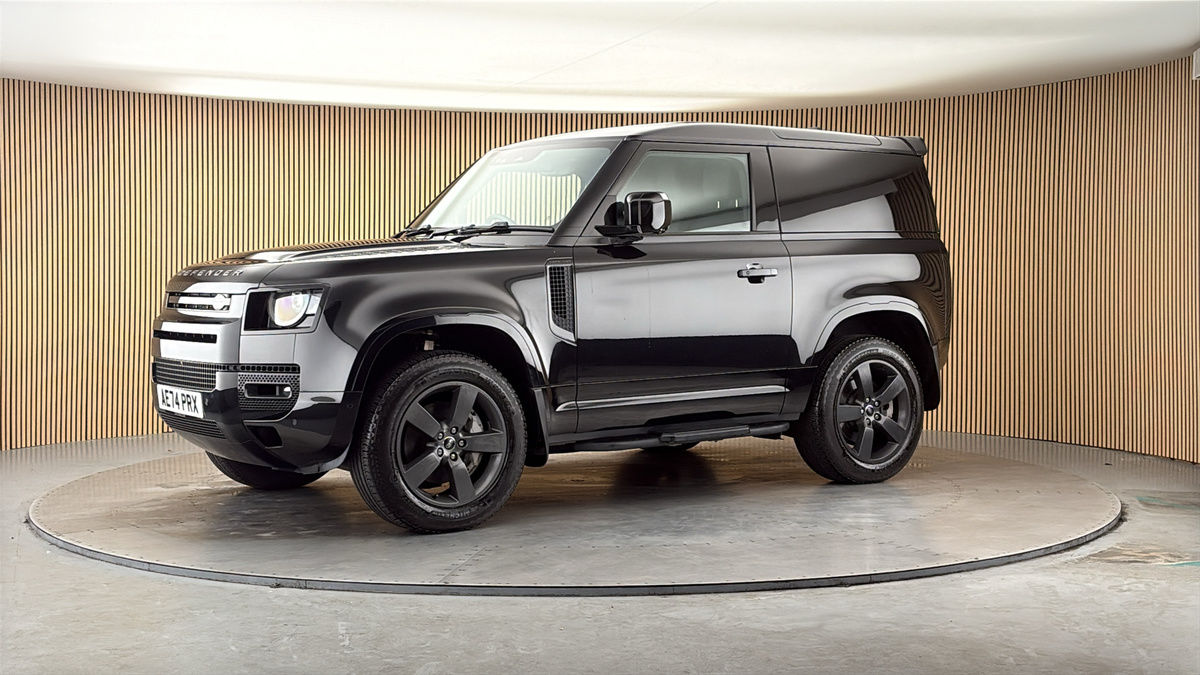 More views of Land Rover Defender 90