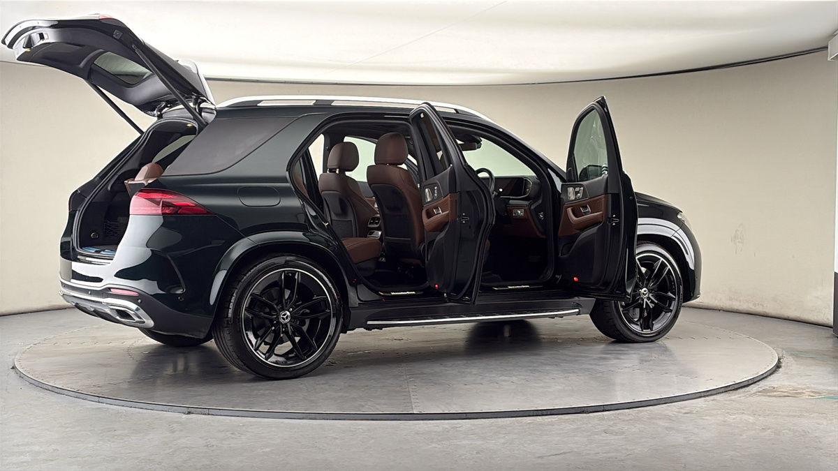 More views of Mercedes-Benz GLE