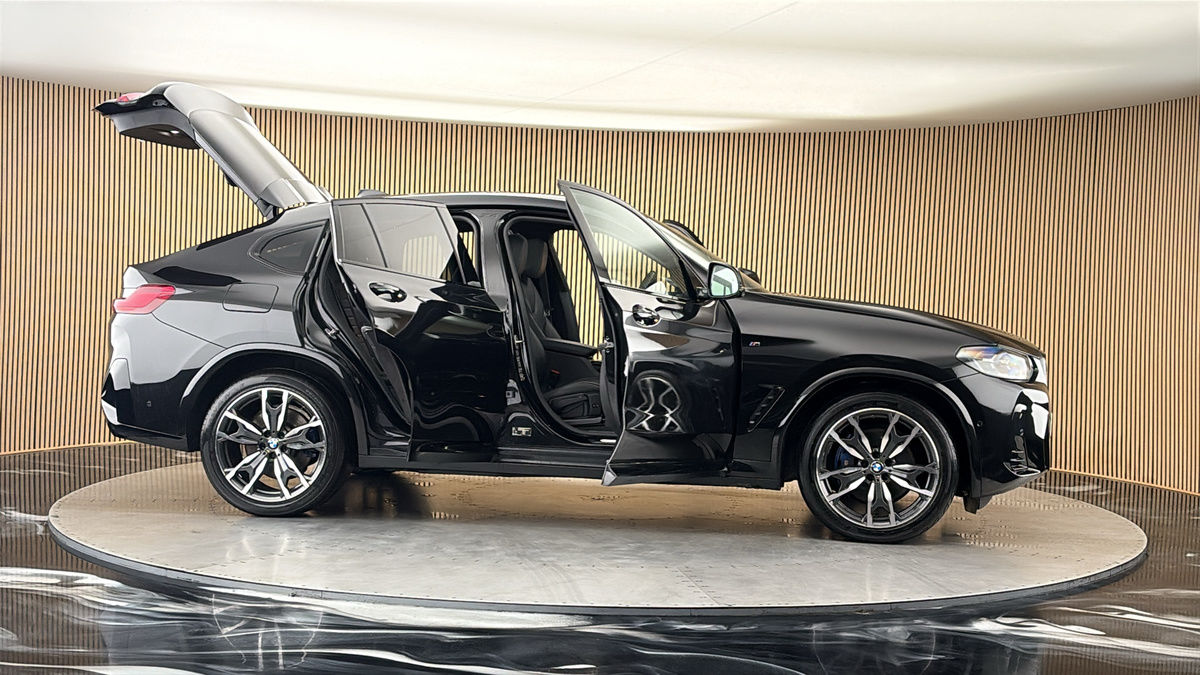 More views of BMW X4