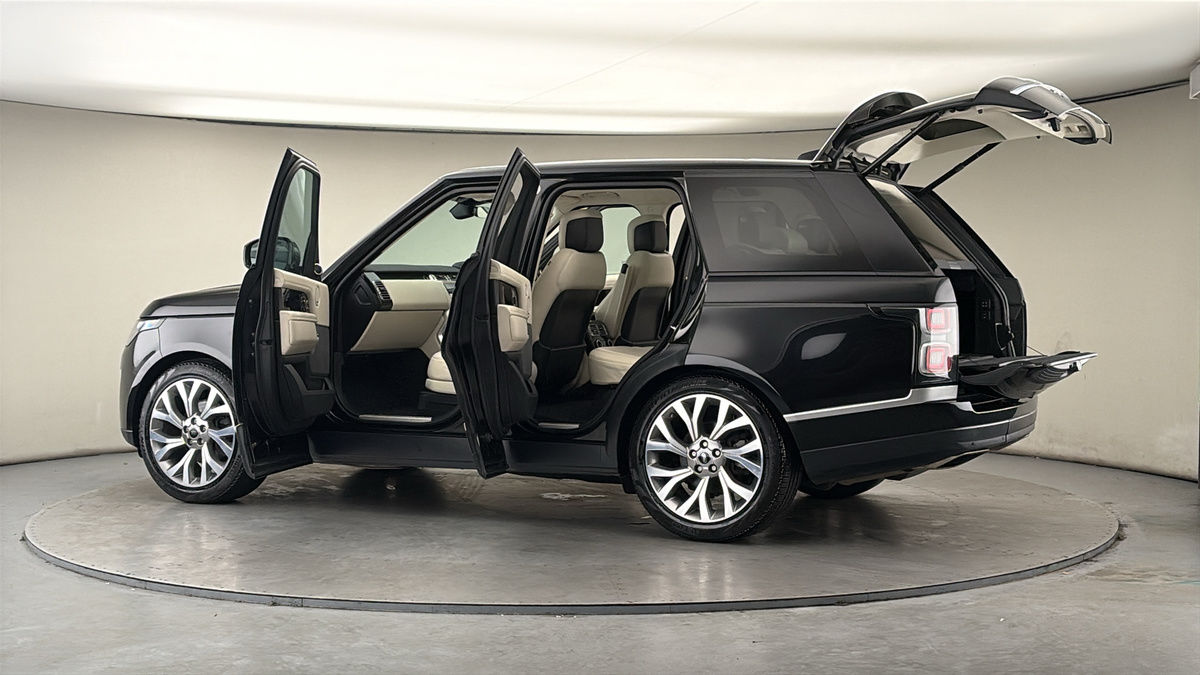 More views of Land Rover Range Rover