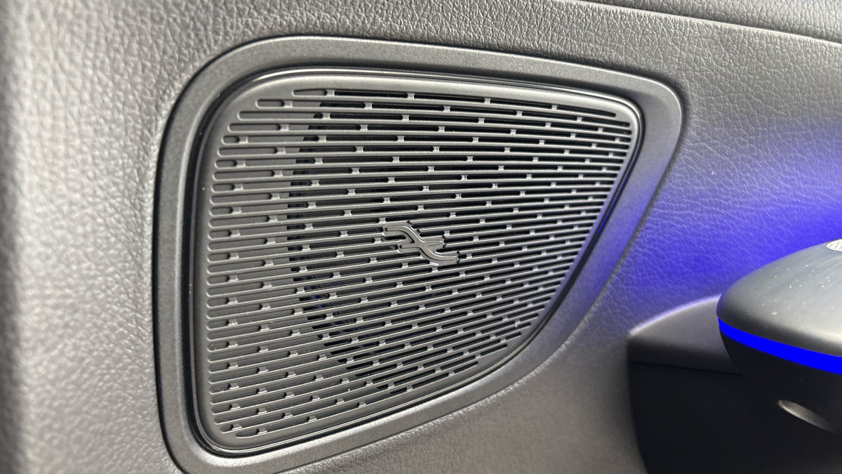 Mercedes-Benz GLC Image 25