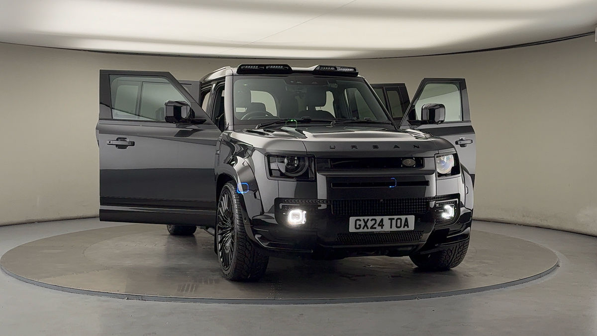 More views of Land Rover Defender 110