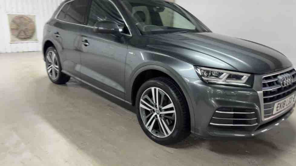 More views of Audi Q5
