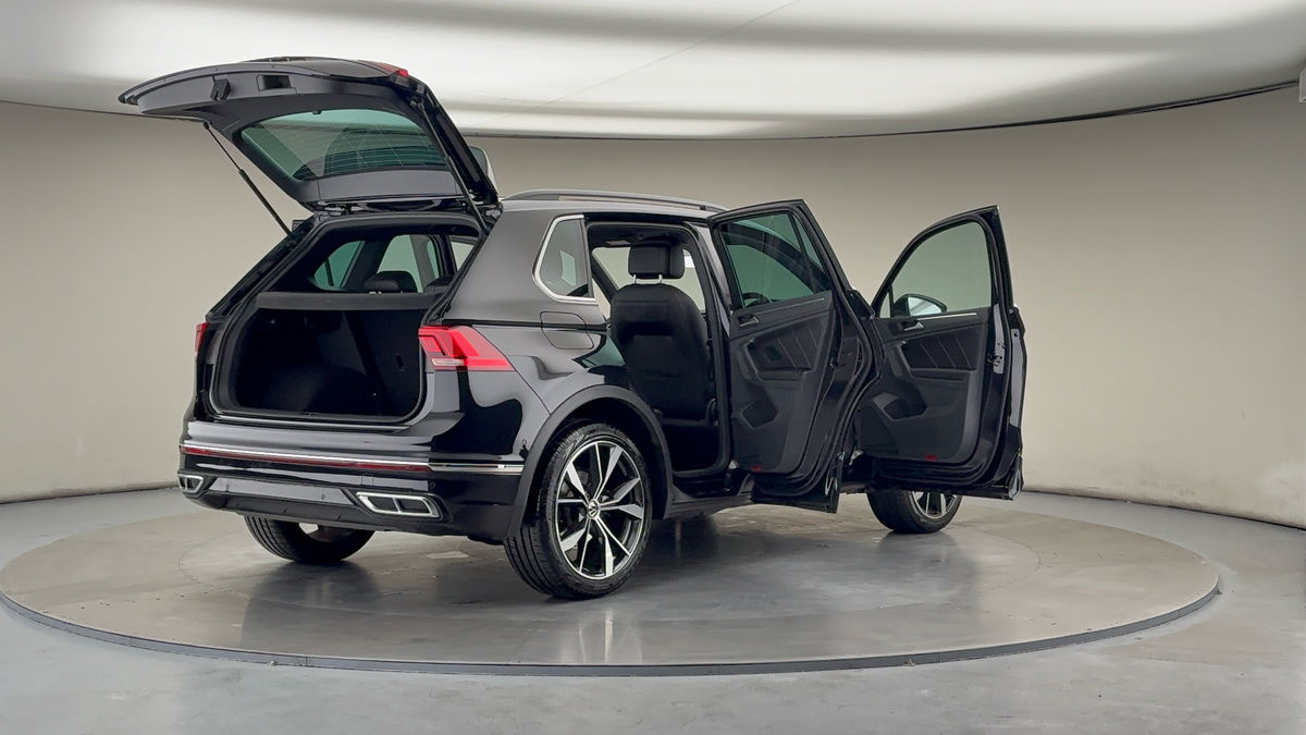 More views of Volkswagen Tiguan