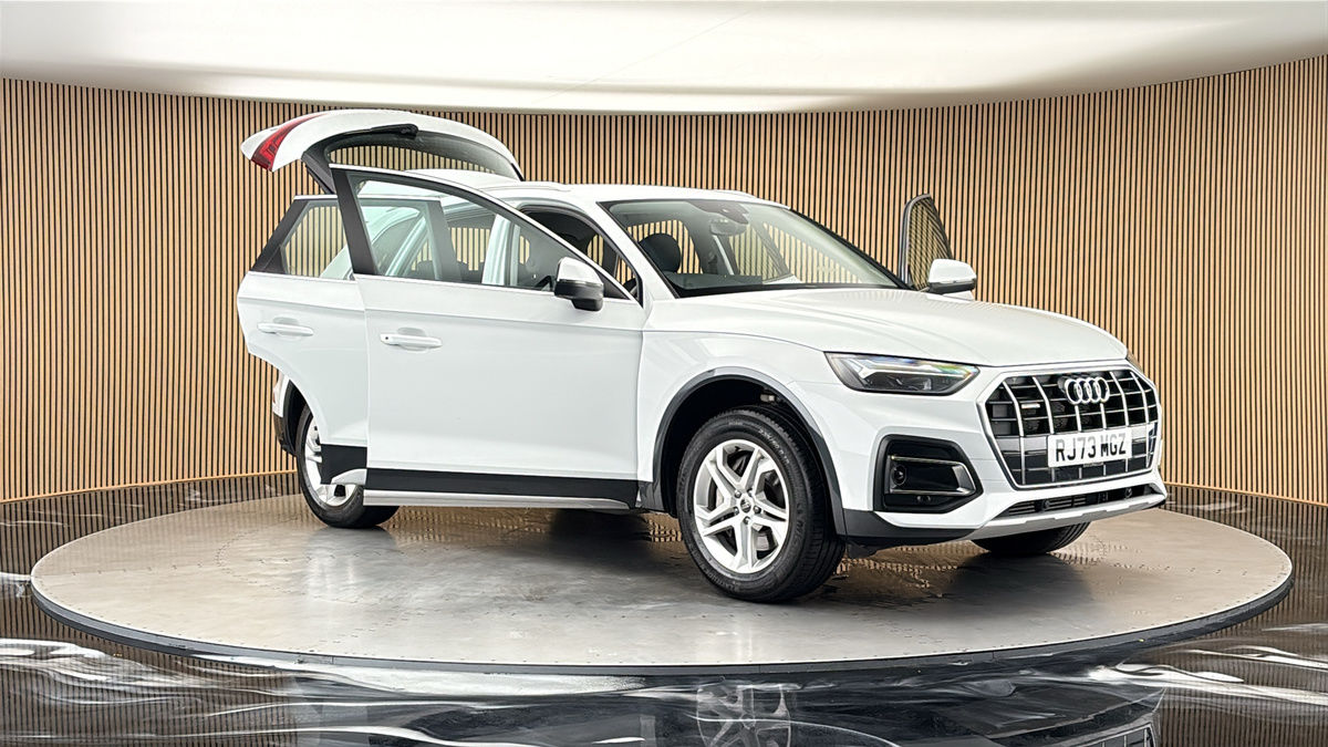 More views of Audi Q5