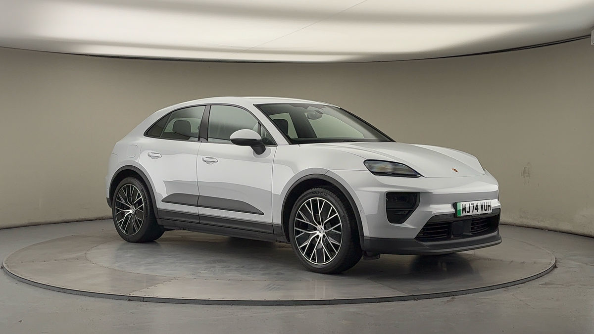 More views of Porsche Macan