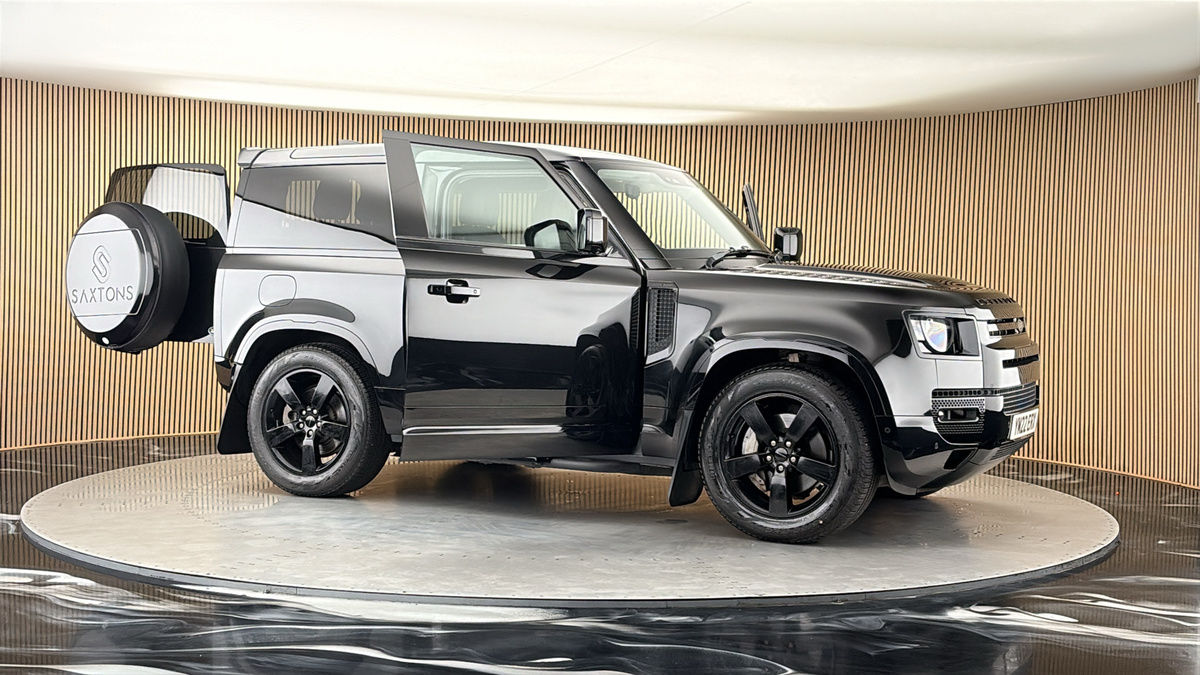 More views of Land Rover Defender 90