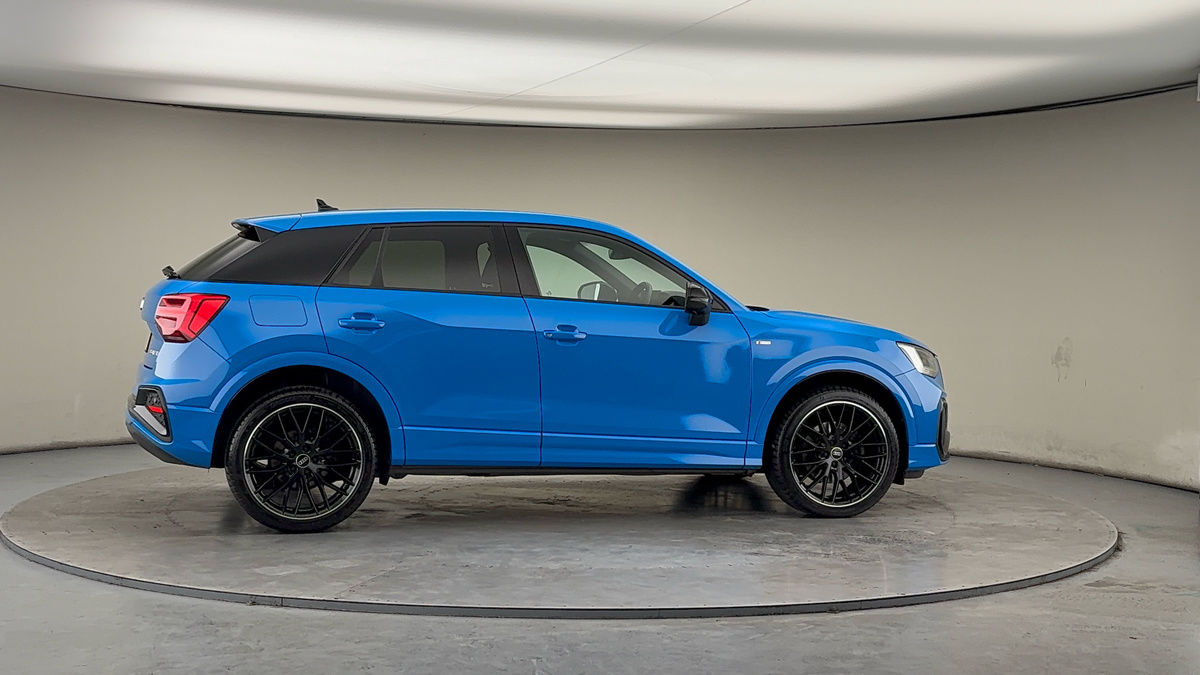 More views of Audi Q2