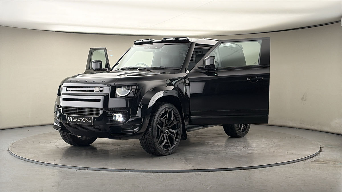 More views of Land Rover Defender 90