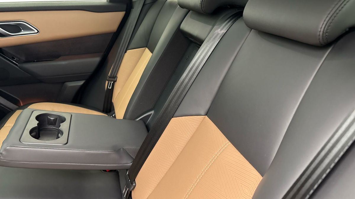 Land Rover Range Rover Velar Image 9