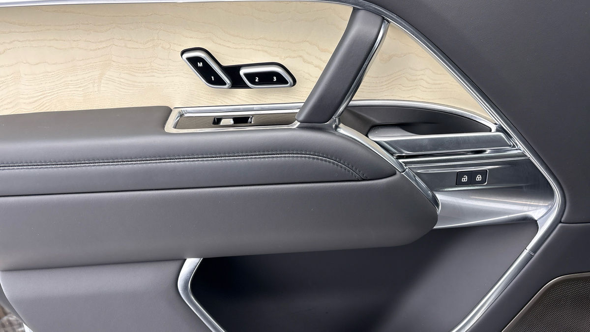 Land Rover Range Rover Image 19