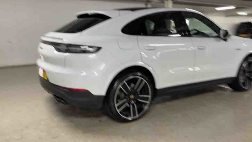 More views of Porsche Cayenne