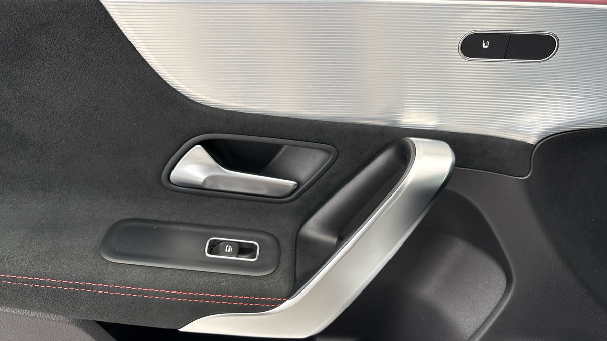 Mercedes-Benz A Class Image 19