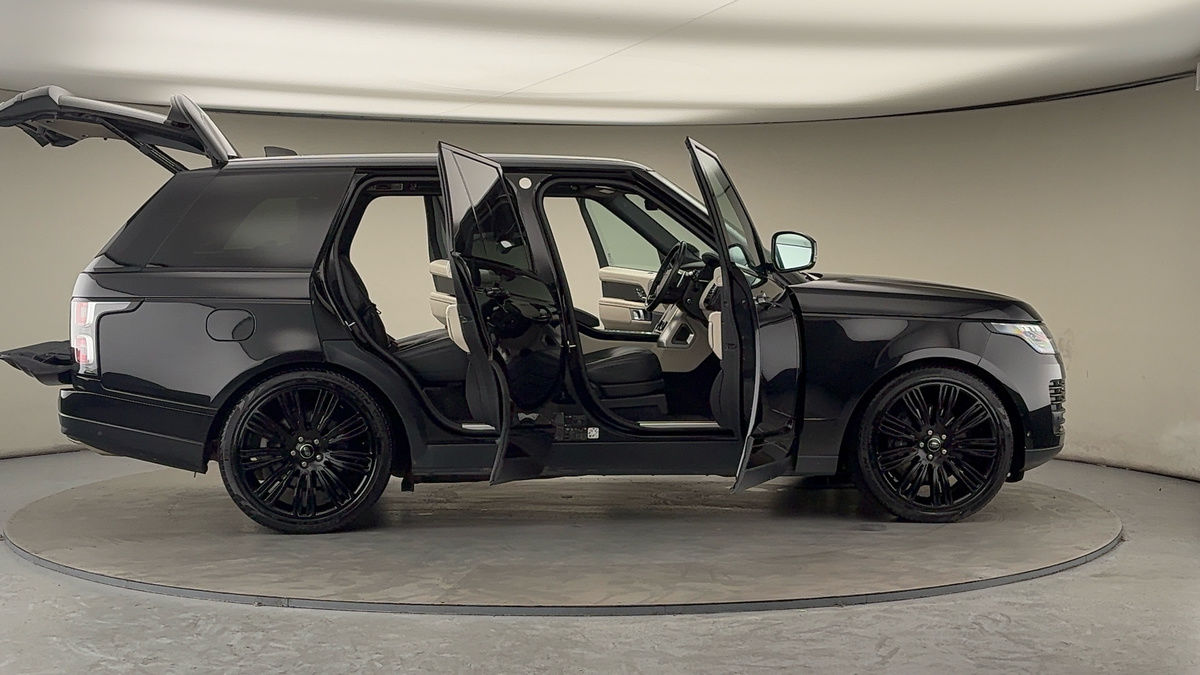 More views of Land Rover Range Rover