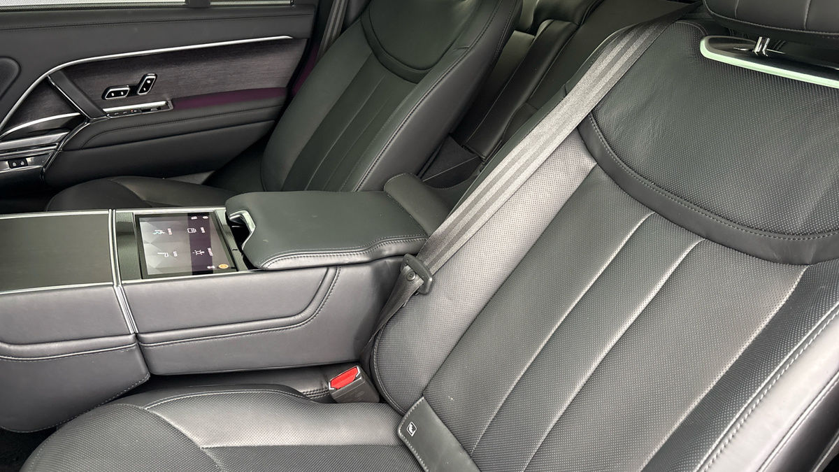 Land Rover Range Rover Image 9