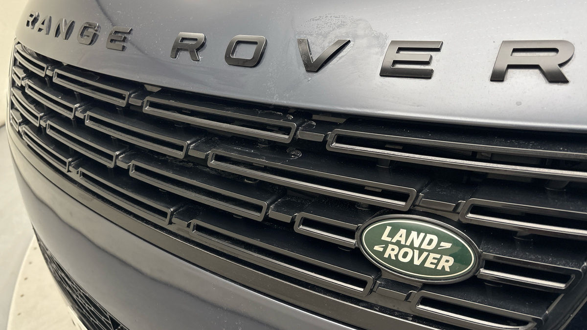 Land Rover Range Rover Sport Image 24