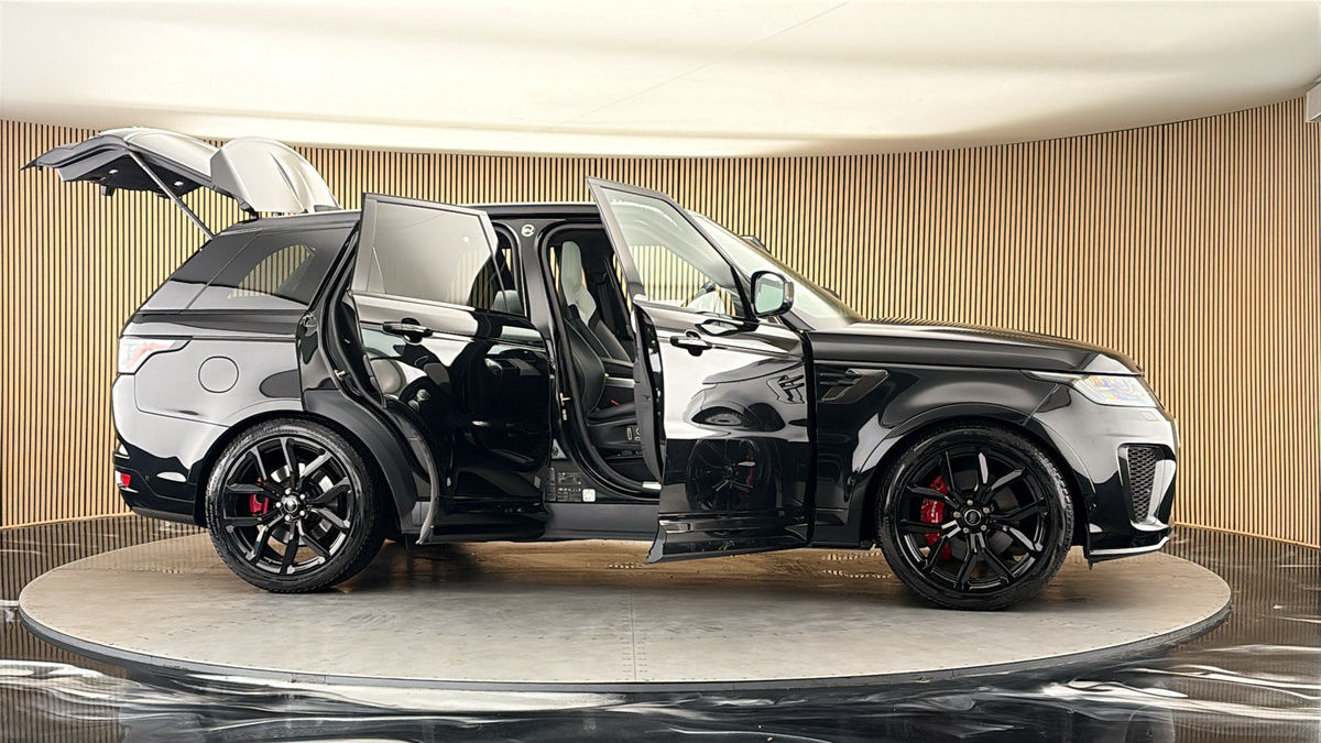 More views of Land Rover Range Rover Sport