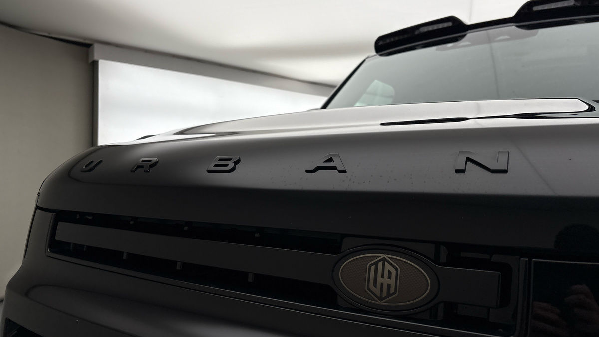 Land Rover Defender 110 Urban Image 24